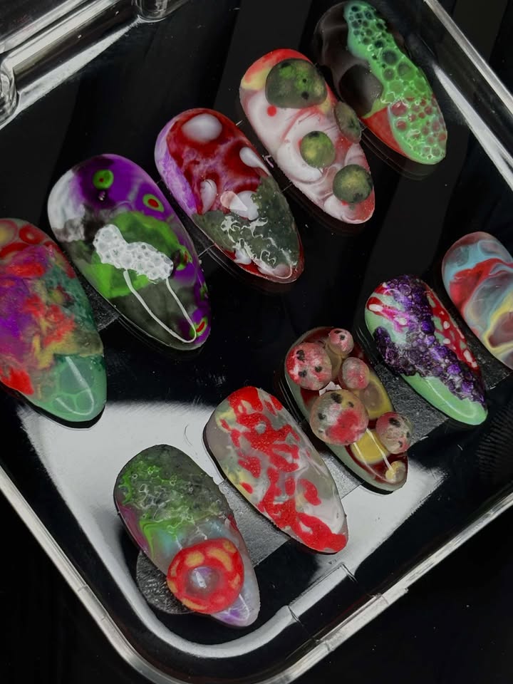 Petri dish