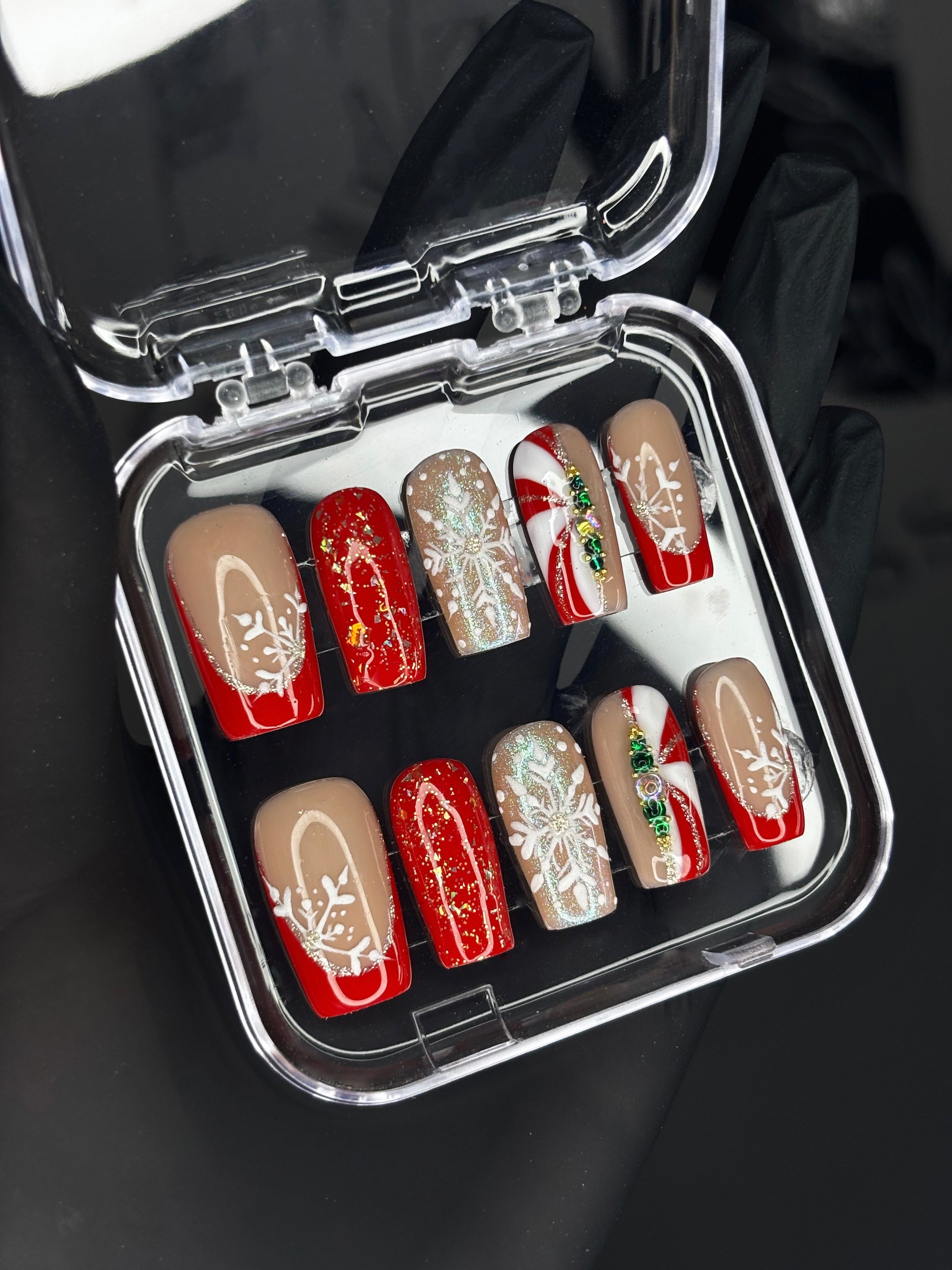 “The winter classic” SIZE M // Medium length square press-on set