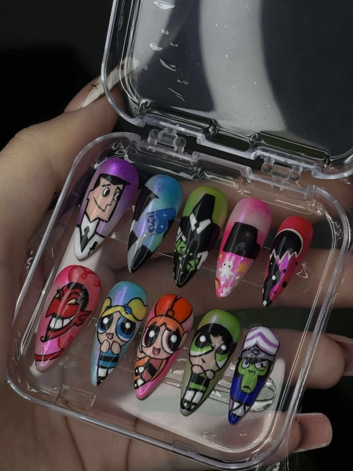 "Sugar and spice" medium stiletto press-on nails // Size: XS