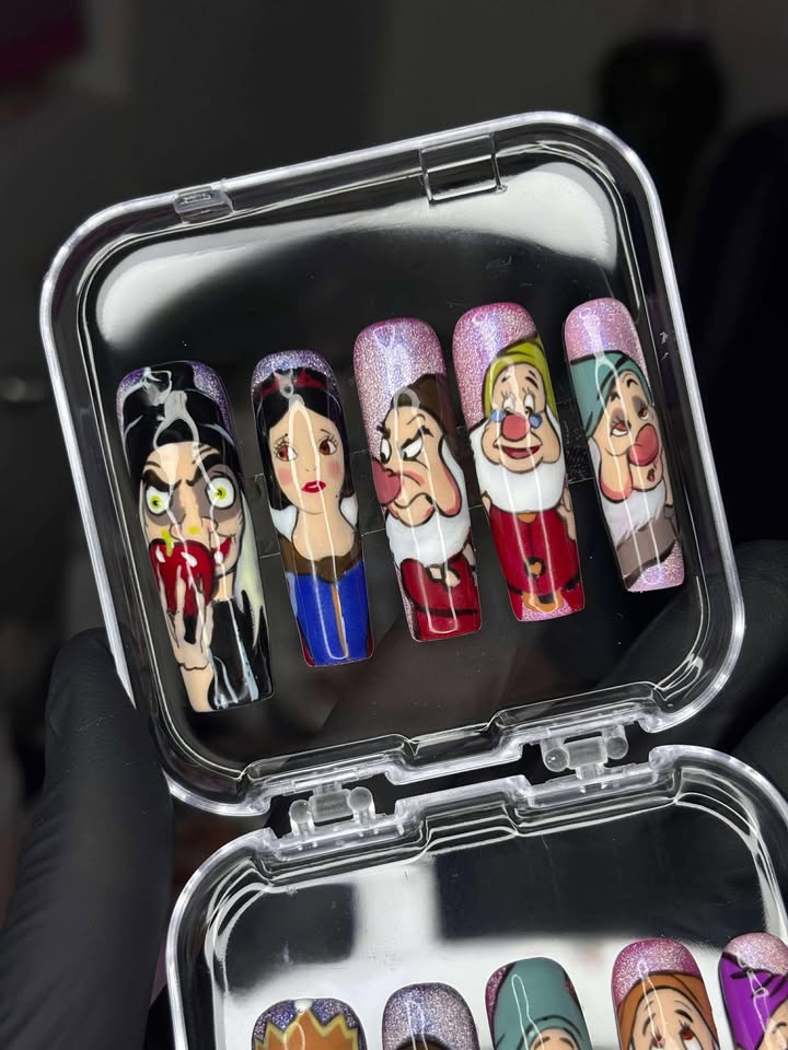 "Fairest of them all" XXL square press on set // Size L